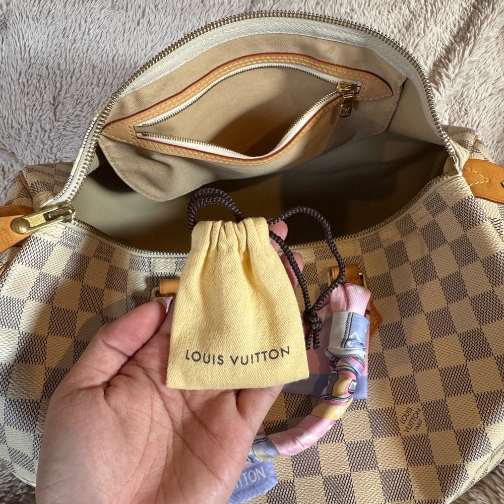 Louis Vuitton Damier Azur Speedy 35 - Picture 13 of 16